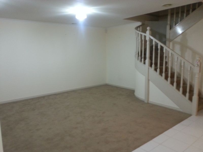 24 Waterbury Turn, Craigieburn VIC 3064