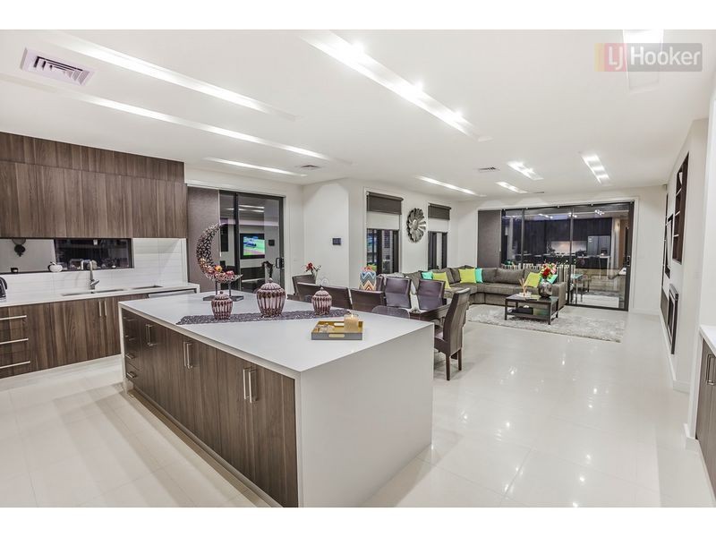 28 Season Way, Craigieburn VIC 3064