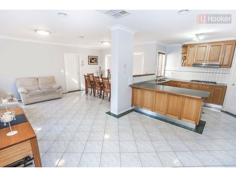 9 Moody Court, Roxburgh Park VIC 3064