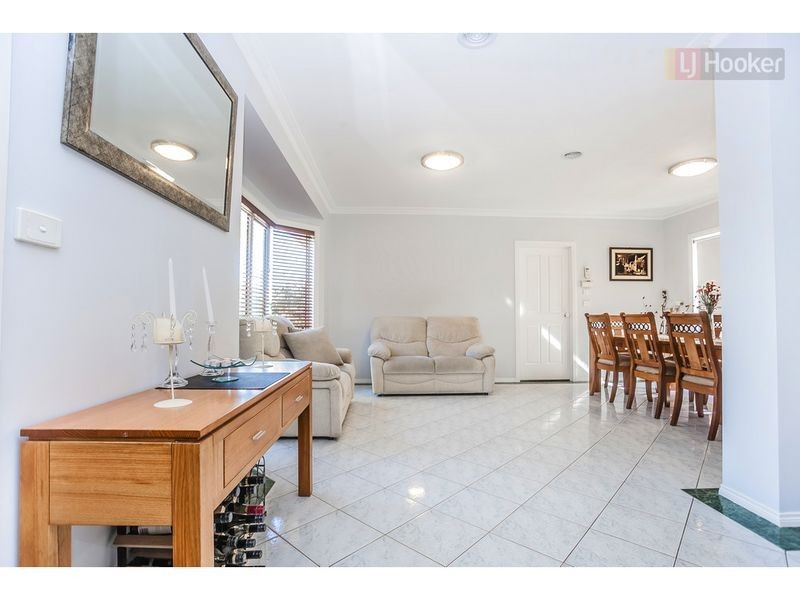 9 Moody Court, Roxburgh Park VIC 3064