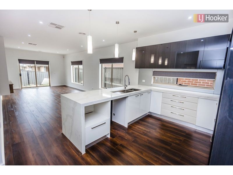 23 Falkland Road, Craigieburn VIC 3064