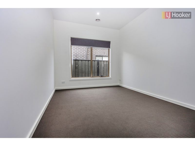 23 Falkland Road, Craigieburn VIC 3064