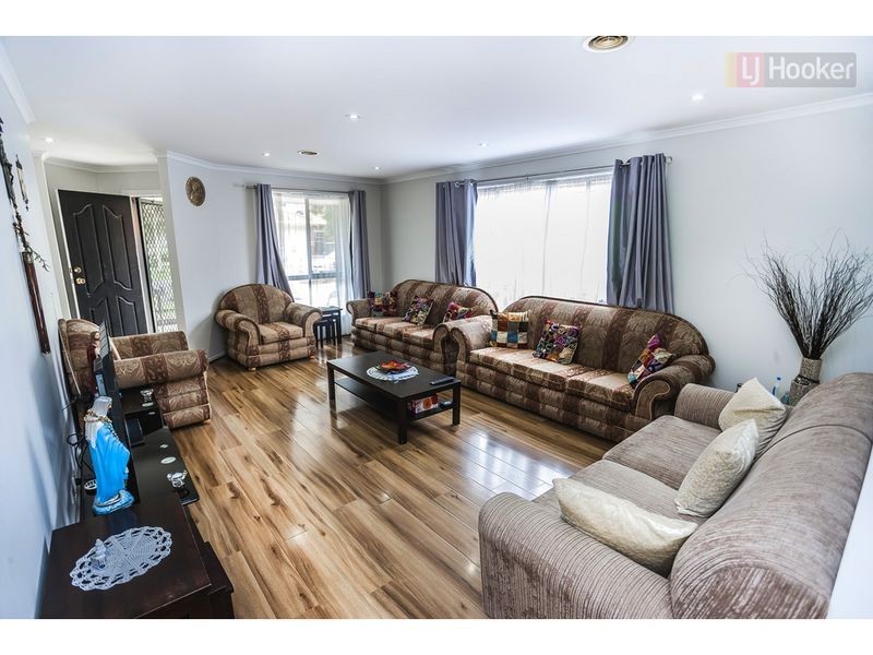 9 Addison Way, Roxburgh Park VIC 3064