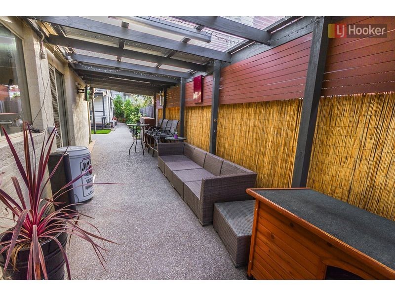 21 Lachlan Cresent, Roxburgh Park VIC 3064