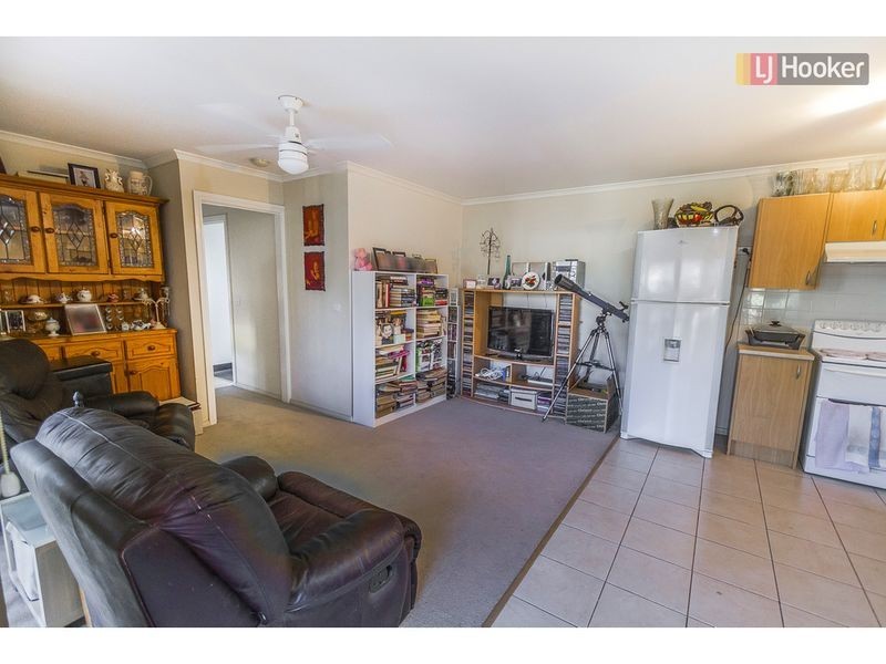 21 Lachlan Cresent, Roxburgh Park VIC 3064