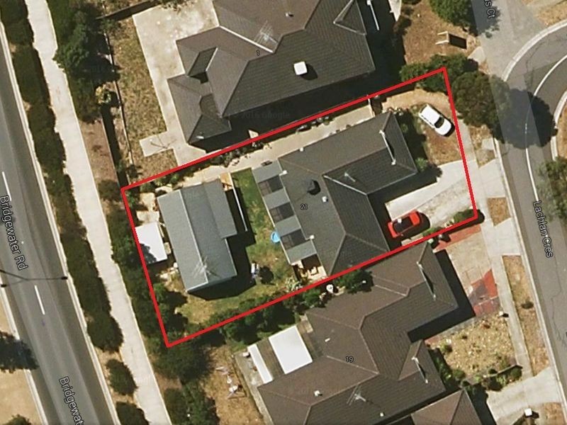 21 Lachlan Cresent, Roxburgh Park VIC 3064