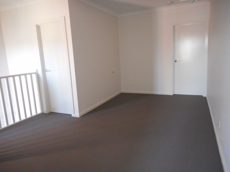 14 Windrock Avenue, Craigieburn VIC 3064