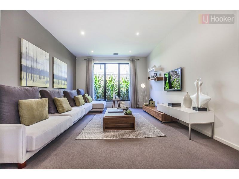 45 Flourish Circuit, Greenvale VIC 3059