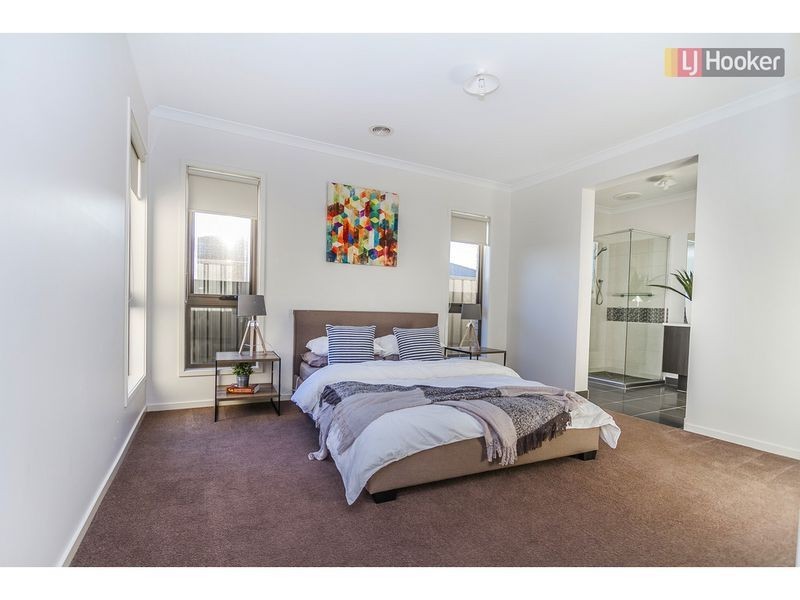 30 Jonesfield Street, Craigieburn VIC 3064