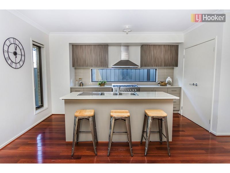 30 Jonesfield Street, Craigieburn VIC 3064