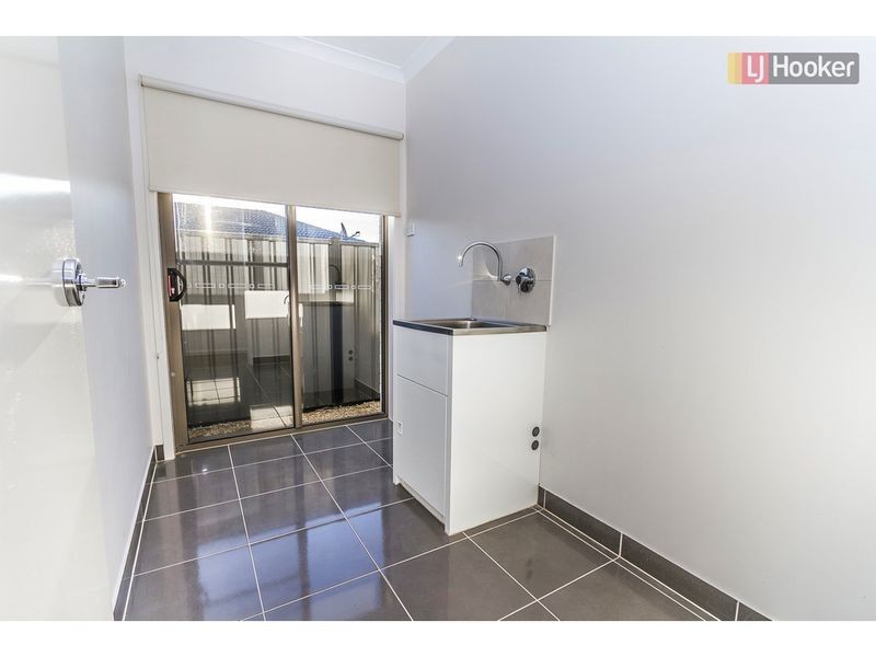 30 Jonesfield Street, Craigieburn VIC 3064