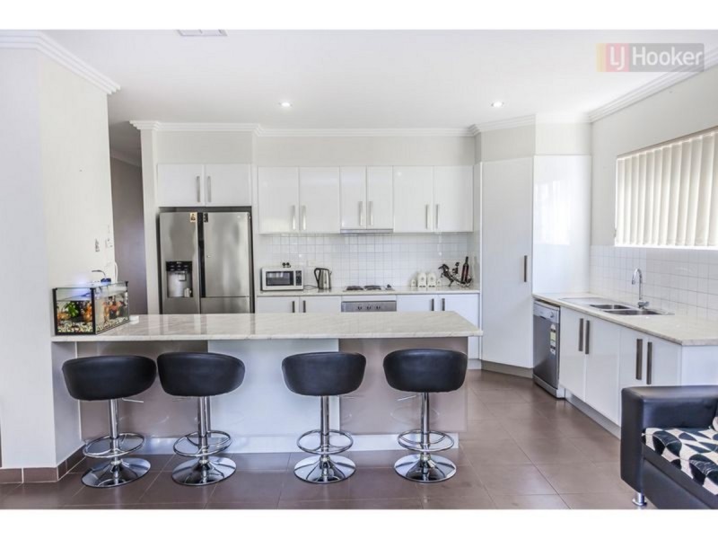 Unit 8/5 Korab Place, Roxburgh Park VIC 3064