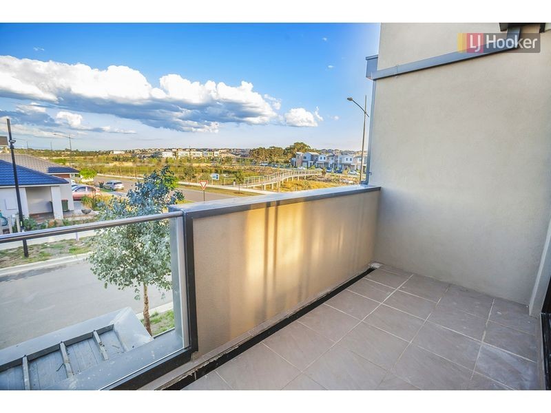 34 Faith Grange, Craigieburn VIC 3064