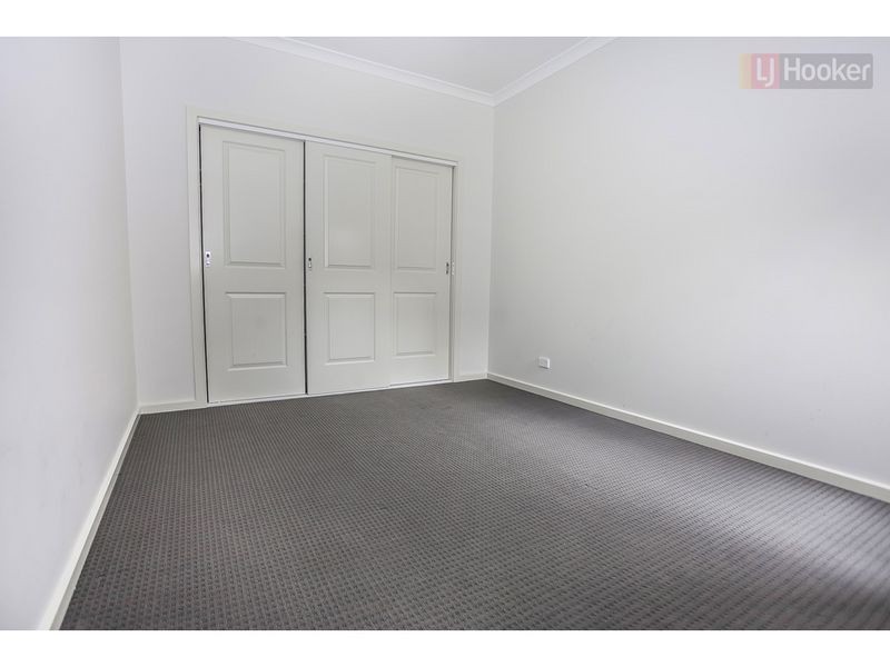 12 Grace Street, Craigieburn VIC 3064