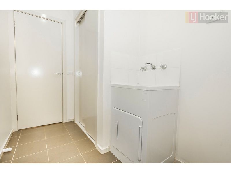 3 Yorkshire Terrace, Craigieburn VIC 3064
