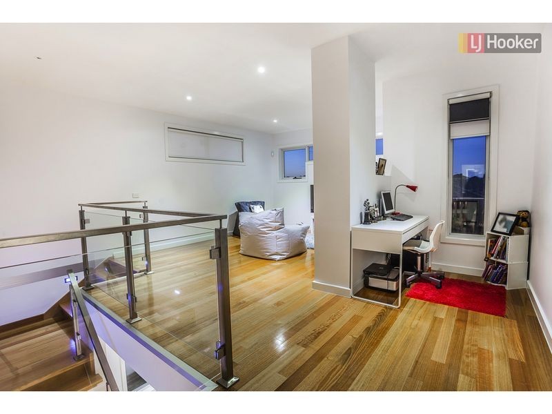 43 Biltmore Crescent, Roxburgh Park VIC 3064