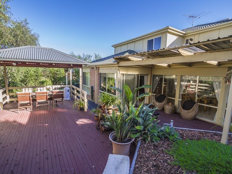 115 McPherson Blvd, Roxburgh Park VIC 3064