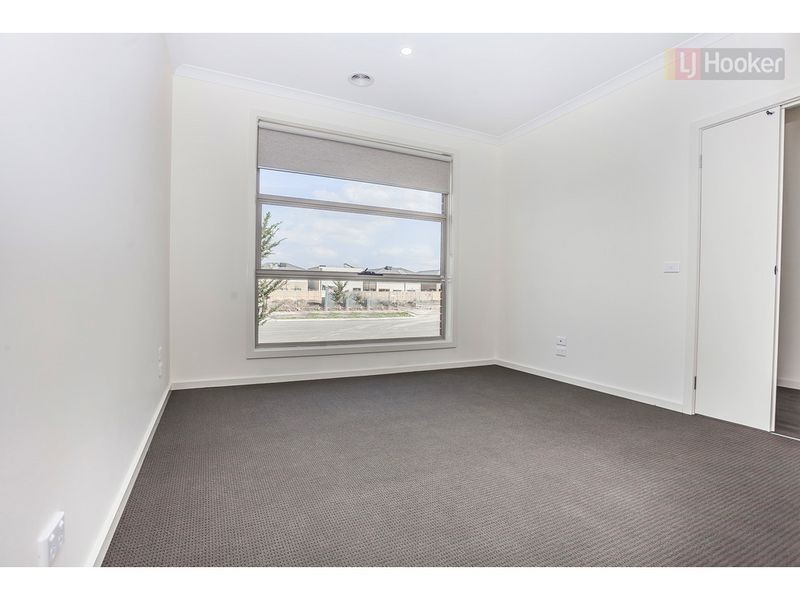 672 Grand Boulevard, Mickleham VIC 3064