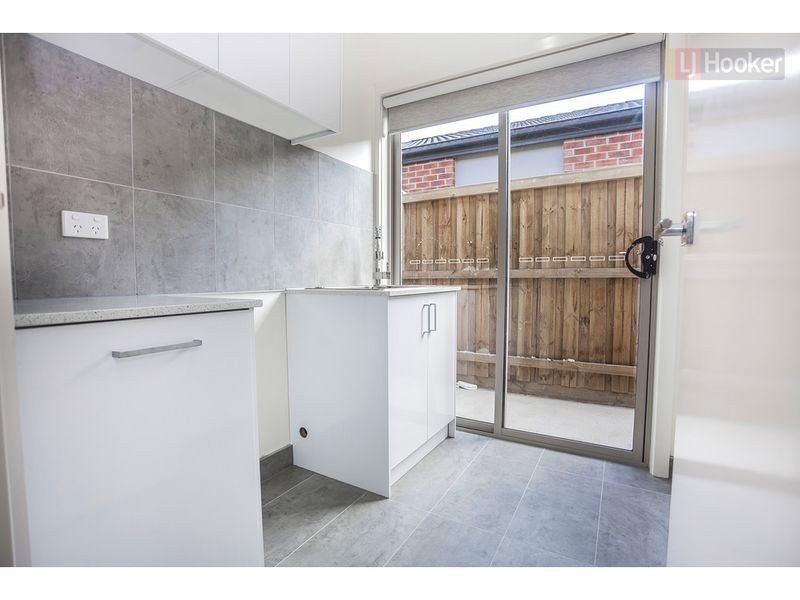 672 Grand Boulevard, Mickleham VIC 3064