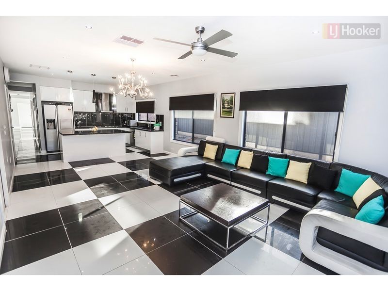 49 Rockwall Drive, Craigieburn VIC 3064