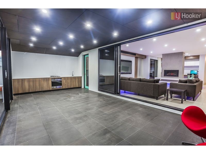 46 Candlebark Drive, Greenvale VIC 3059