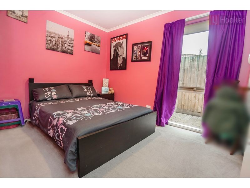 49 Dorchester Street, Craigieburn VIC 3064