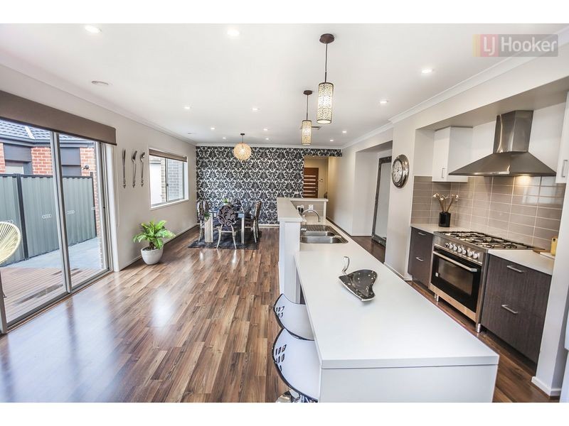 50 Biltmore Crescent, Roxburgh Park VIC 3064