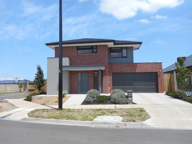 40 Trillium Blvd, Mickleham VIC 3064