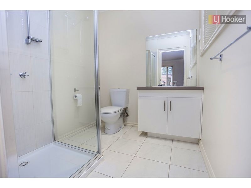 17 Serendip Crescent, Greenvale VIC 3059