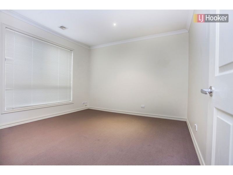 17 Serendip Crescent, Greenvale VIC 3059