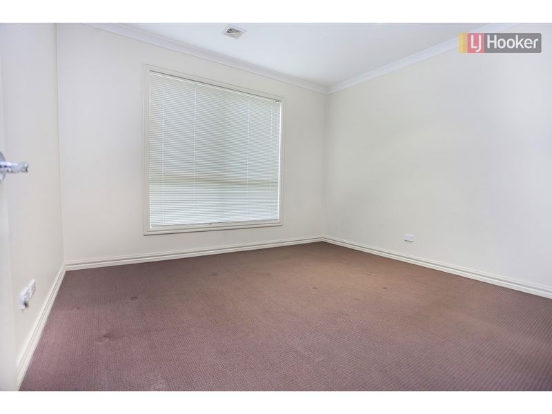 17 Serendip Crescent, Greenvale VIC 3059