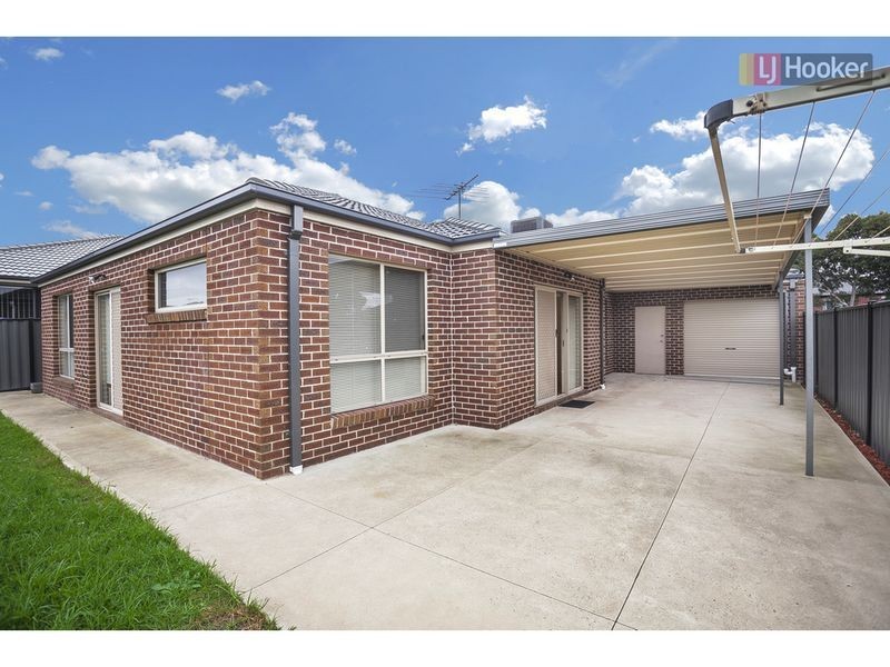 17 Serendip Crescent, Greenvale VIC 3059