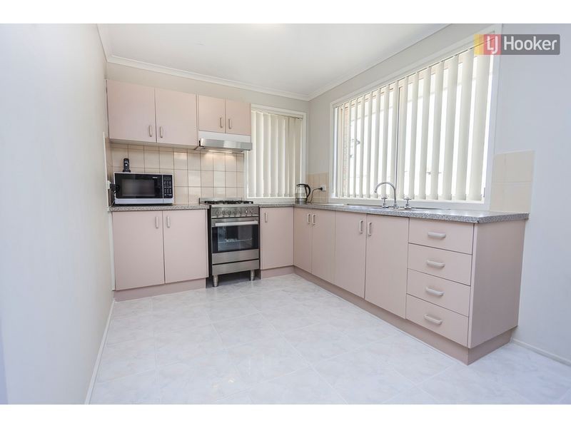 12 Nunney Court, Craigieburn VIC 3064