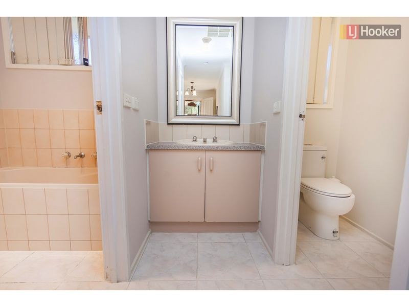 12 Nunney Court, Craigieburn VIC 3064
