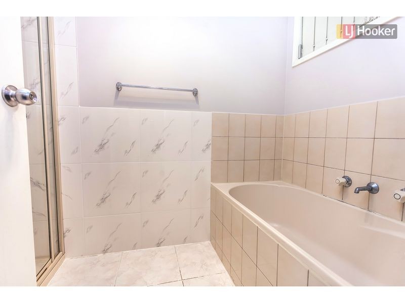 12 Nunney Court, Craigieburn VIC 3064