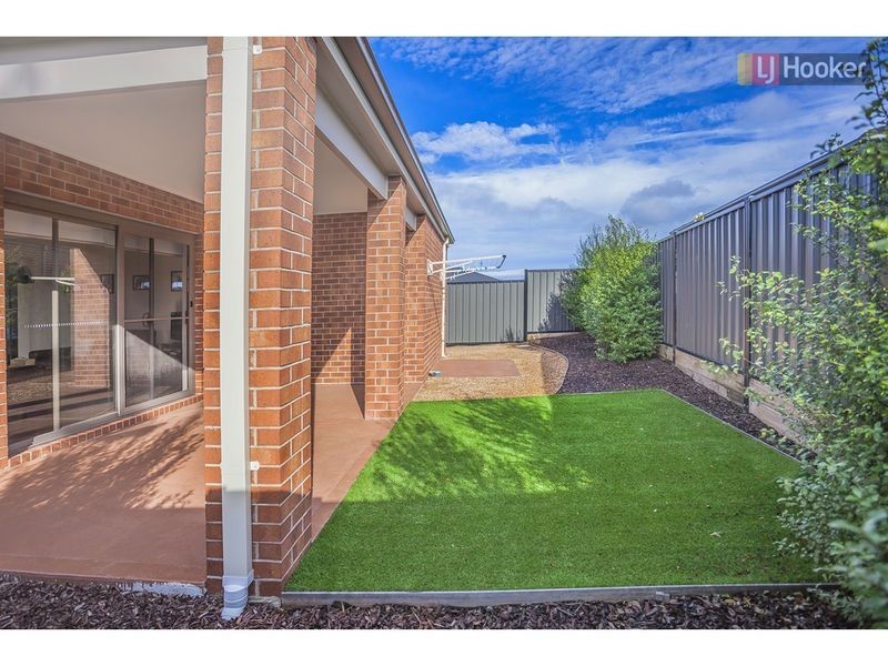 129 Newbury Blvd, Craigieburn VIC 3064