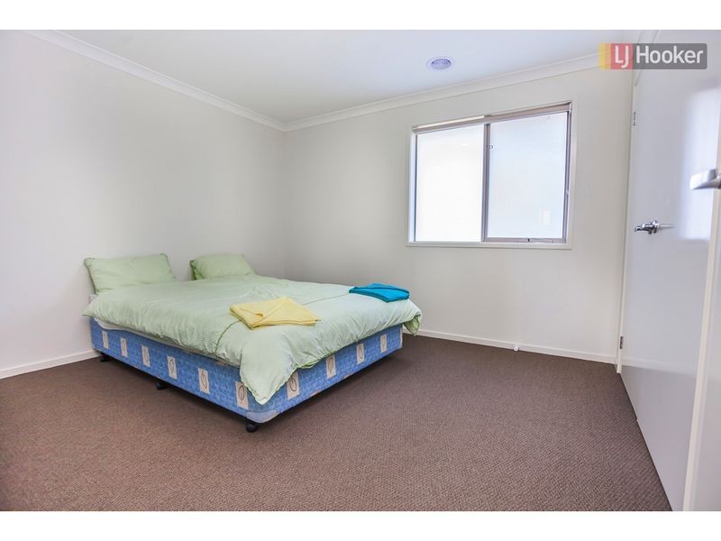 25 Baronial Way, Craigieburn VIC 3064