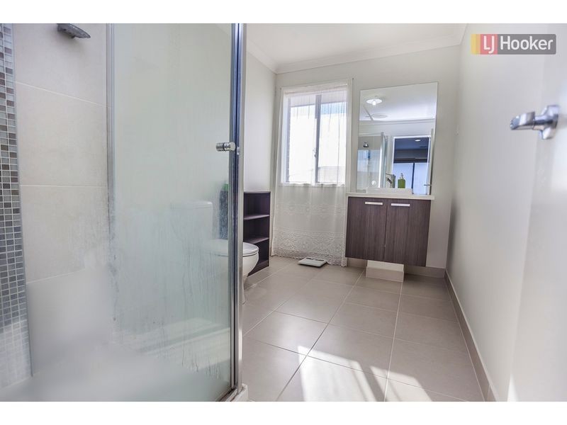 25 Baronial Way, Craigieburn VIC 3064