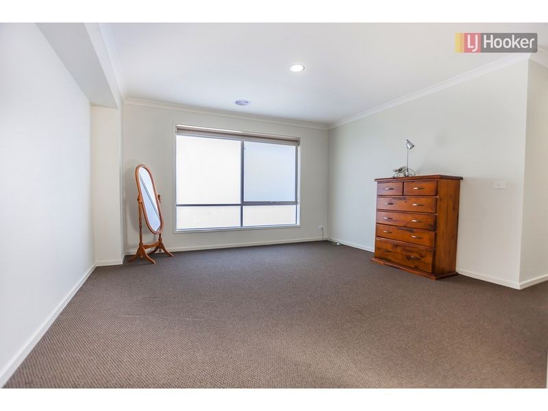 25 Baronial Way, Craigieburn VIC 3064