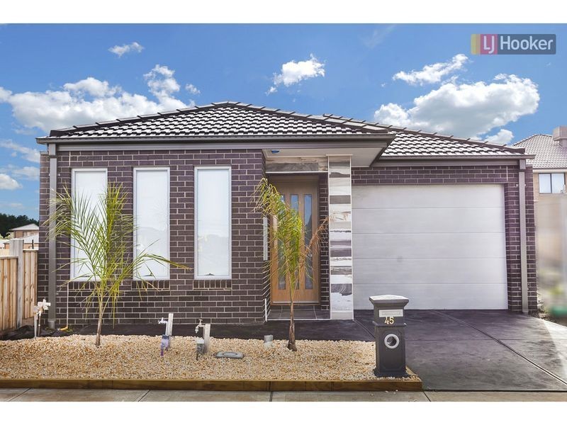 45 Hollington Drive, Mickleham VIC 3064