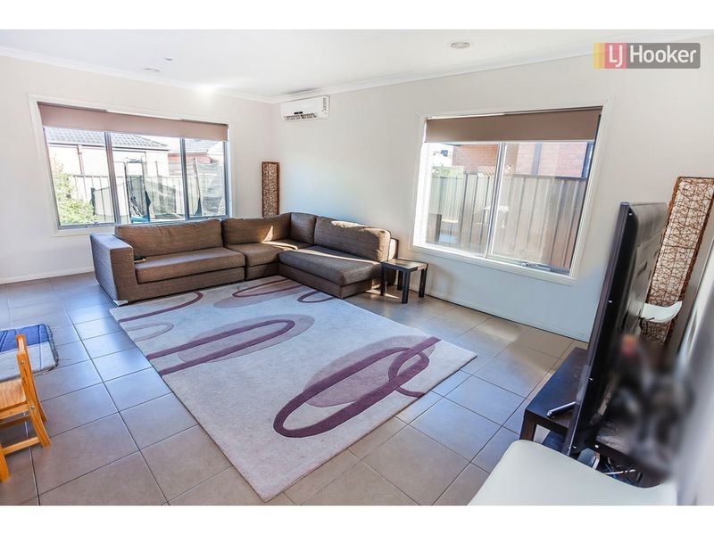 29 Bradshaw Avenue, Craigieburn VIC 3064
