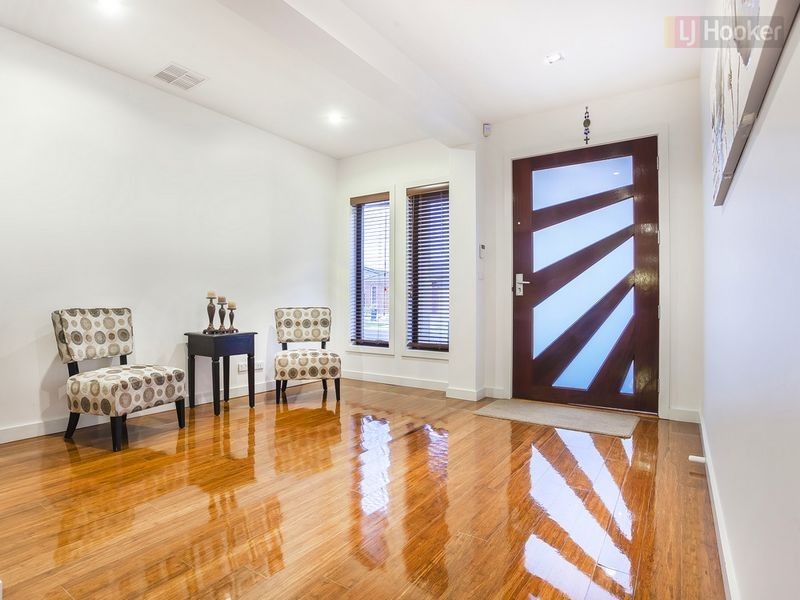 41 Biltmore Crescent, Roxburgh Park VIC 3064