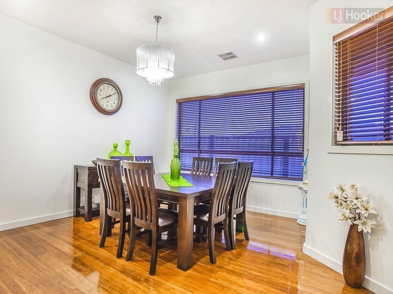 41 Biltmore Crescent, Roxburgh Park VIC 3064