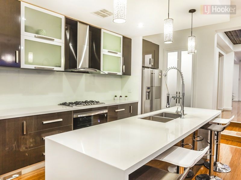 41 Biltmore Crescent, Roxburgh Park VIC 3064