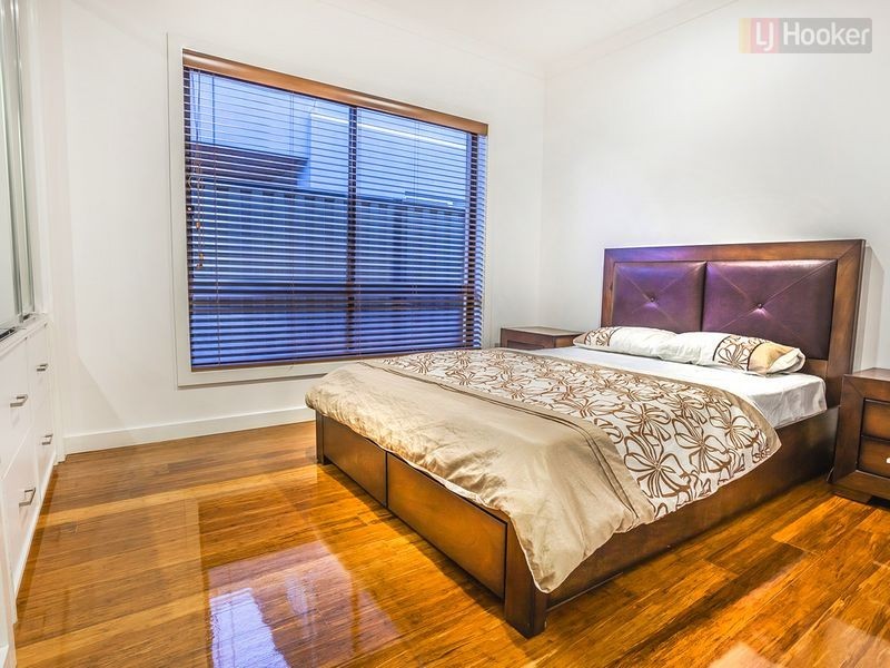 41 Biltmore Crescent, Roxburgh Park VIC 3064