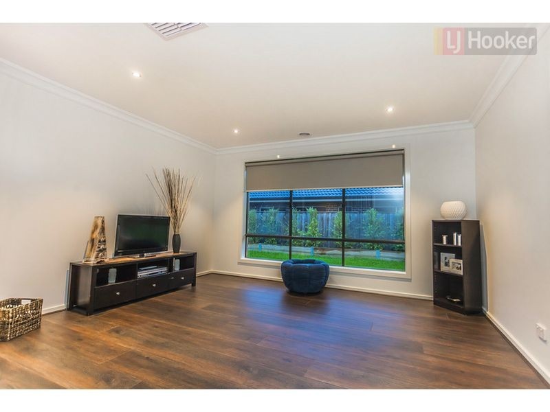 11 Fairhaven Avenue, Beveridge VIC 3753
