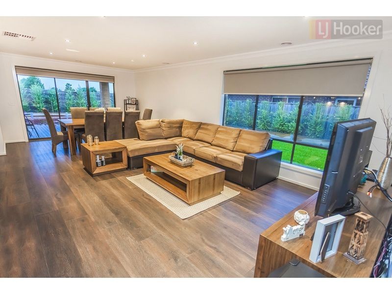 11 Fairhaven Avenue, Beveridge VIC 3753