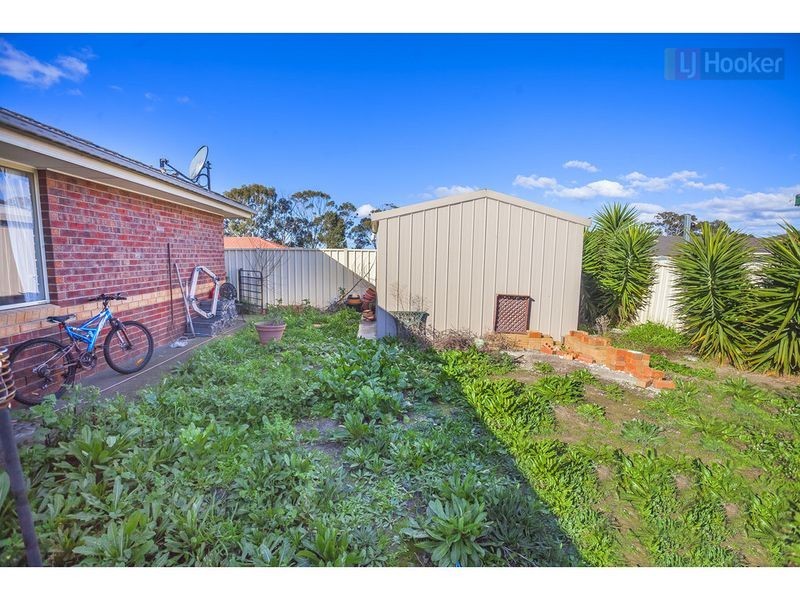 8 Bertrand Court, Craigieburn VIC 3064