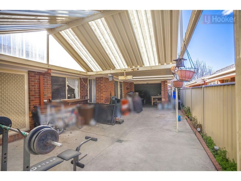 8 Bertrand Court, Craigieburn VIC 3064