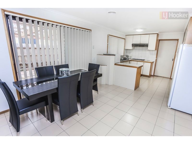 31 Bridgewater Road, Craigieburn VIC 3064